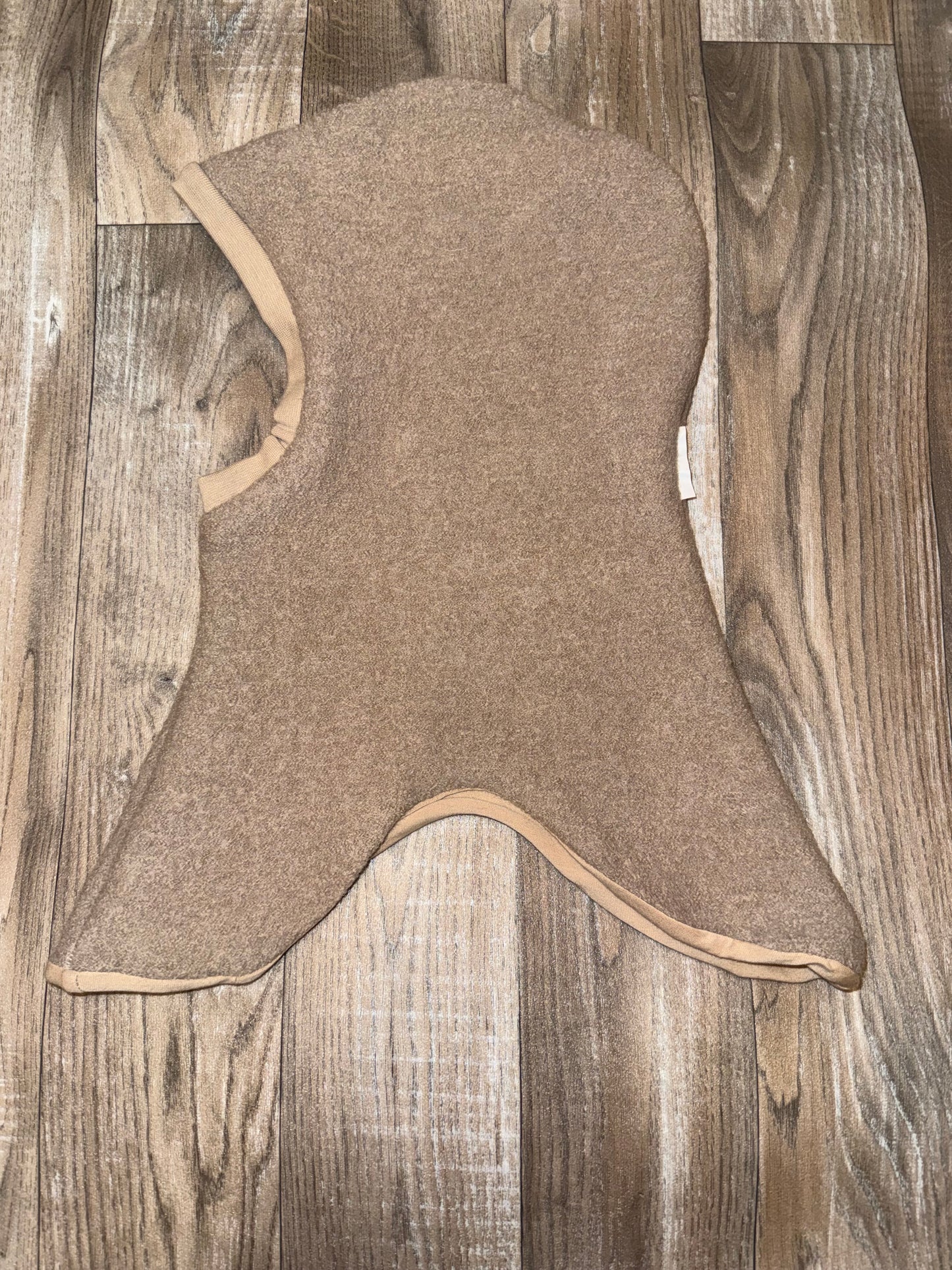 Schupfmütze aus Schurwolle 49-55cm