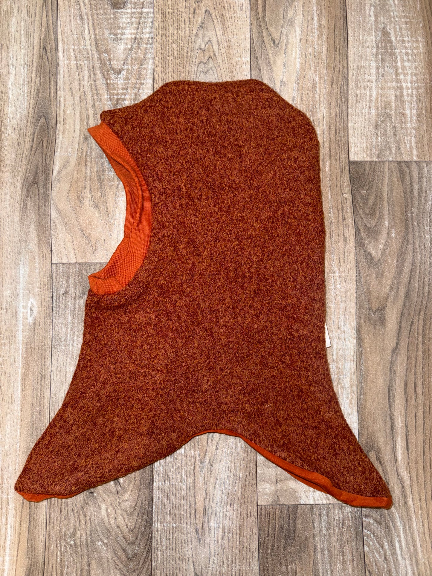 Schupfmütze aus Schurwolle 49-55cm