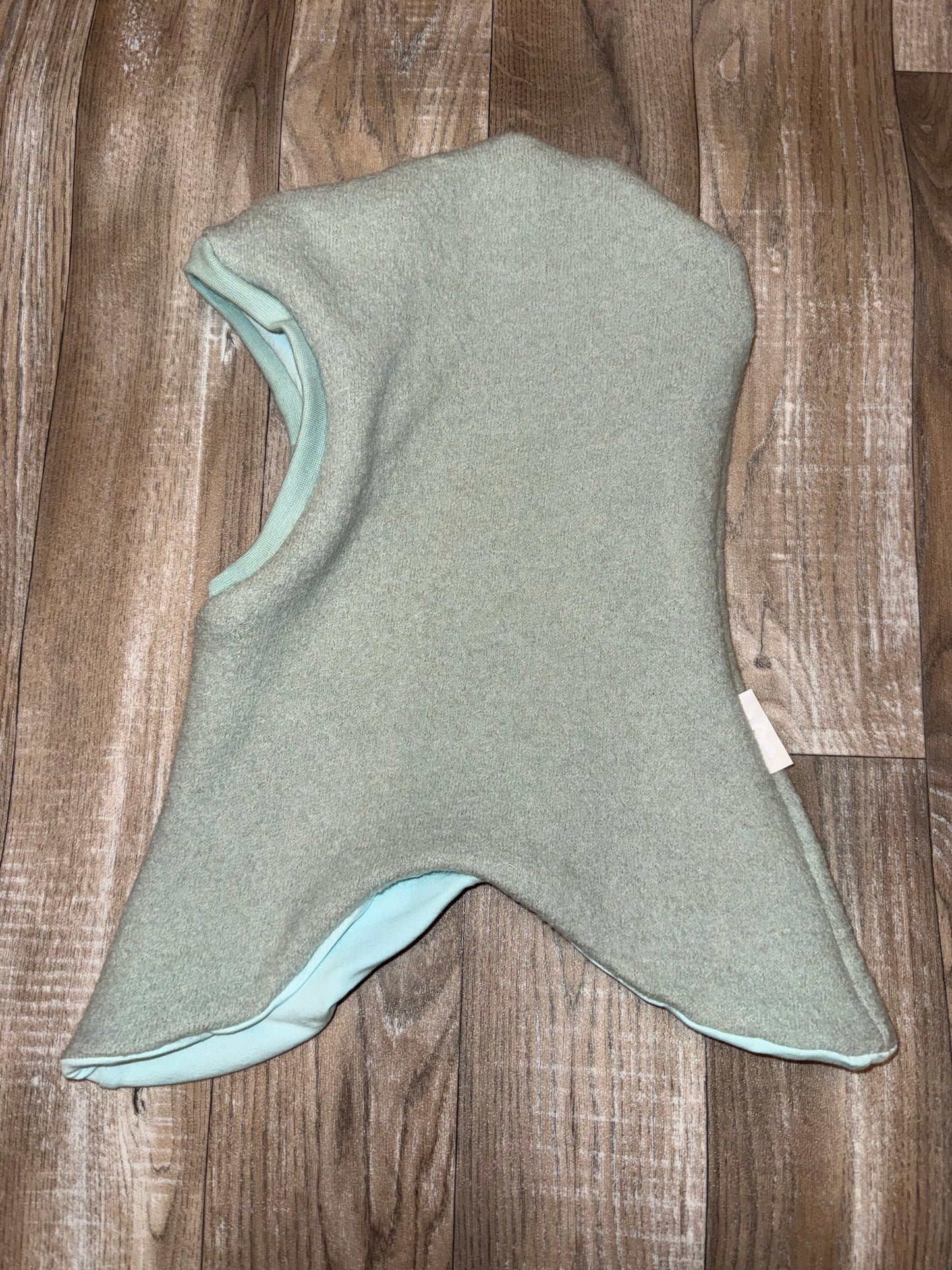 Schupfmütze aus Schurwolle 49-55cm