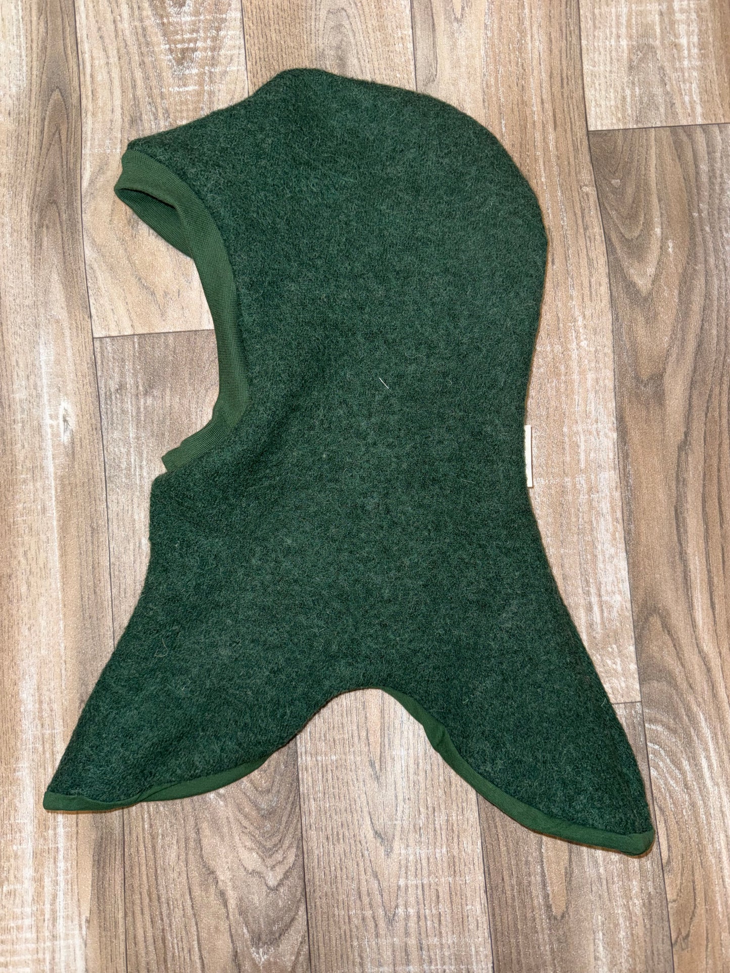 Schupfmütze aus Schurwolle 49-55cm